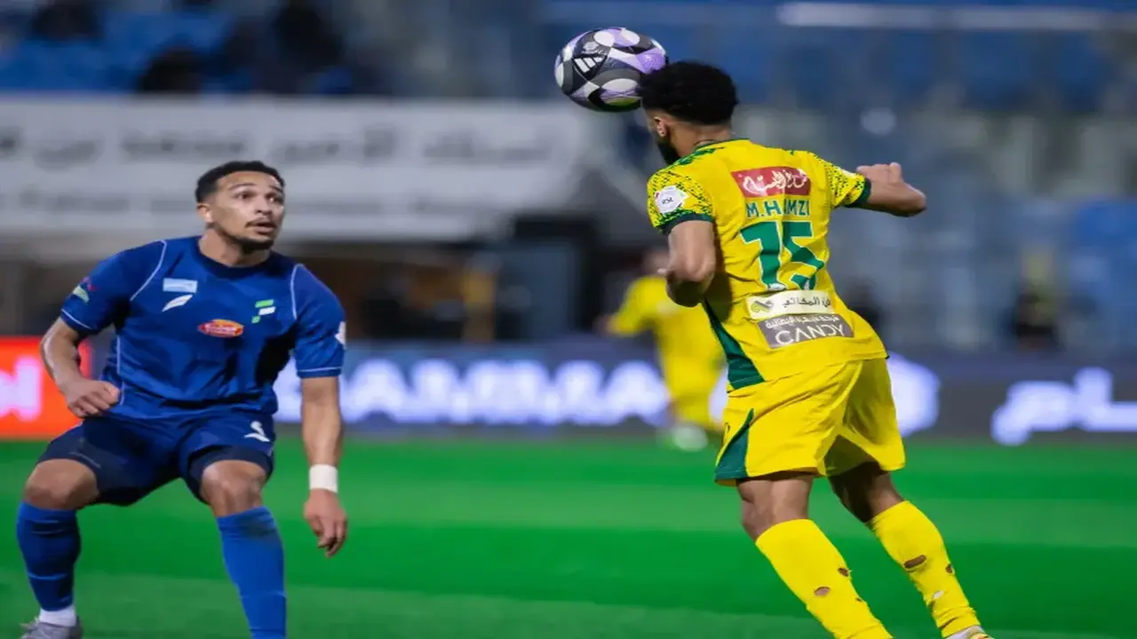 القنوات الناقلة لمباراة الفتح والرياض في الدوري السعودي وطرق المشاهدة المجانية للجمهور